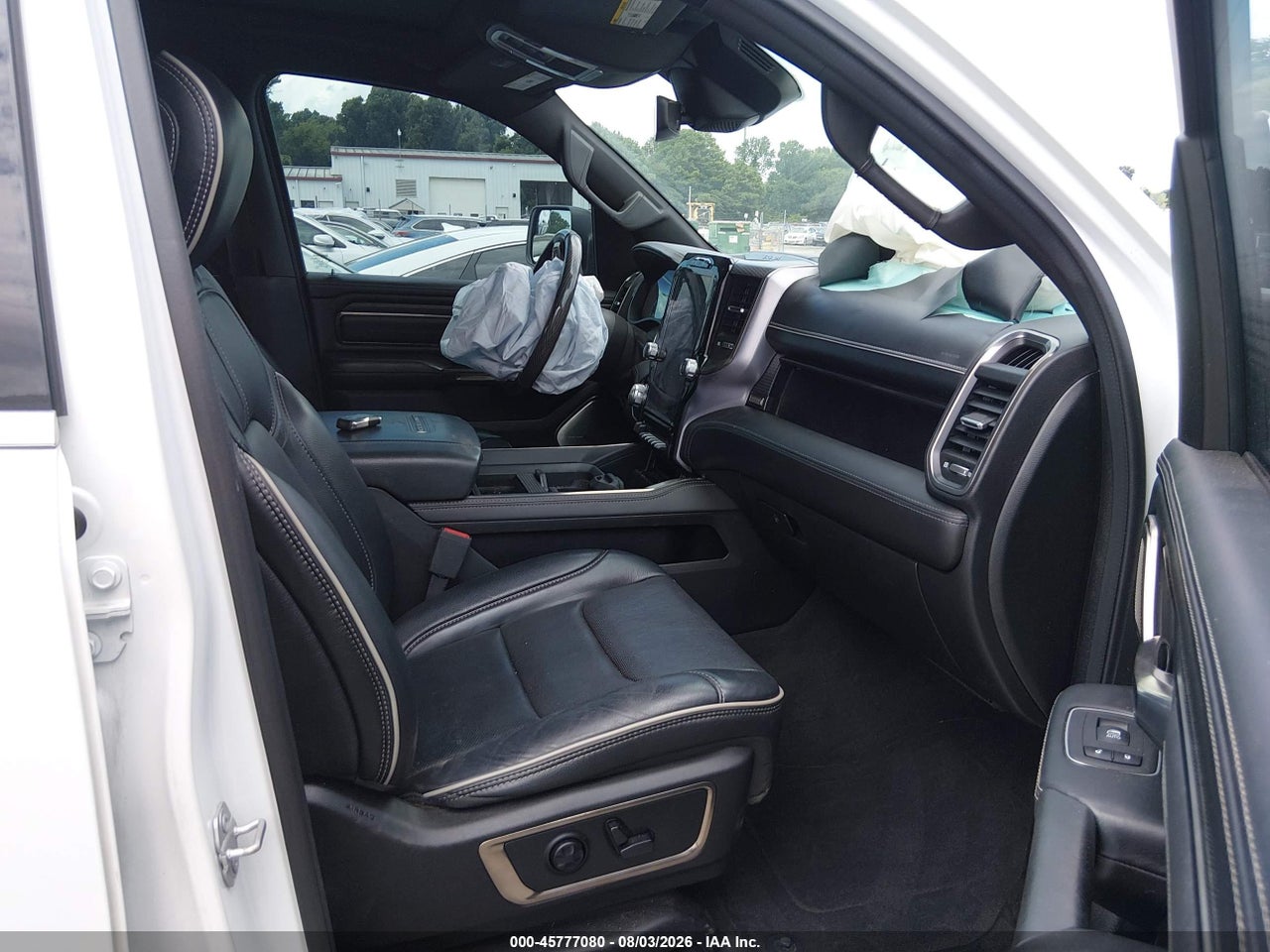 2020 RAM 1500 LIMITED  4X4 5'7 BOX · 5/11