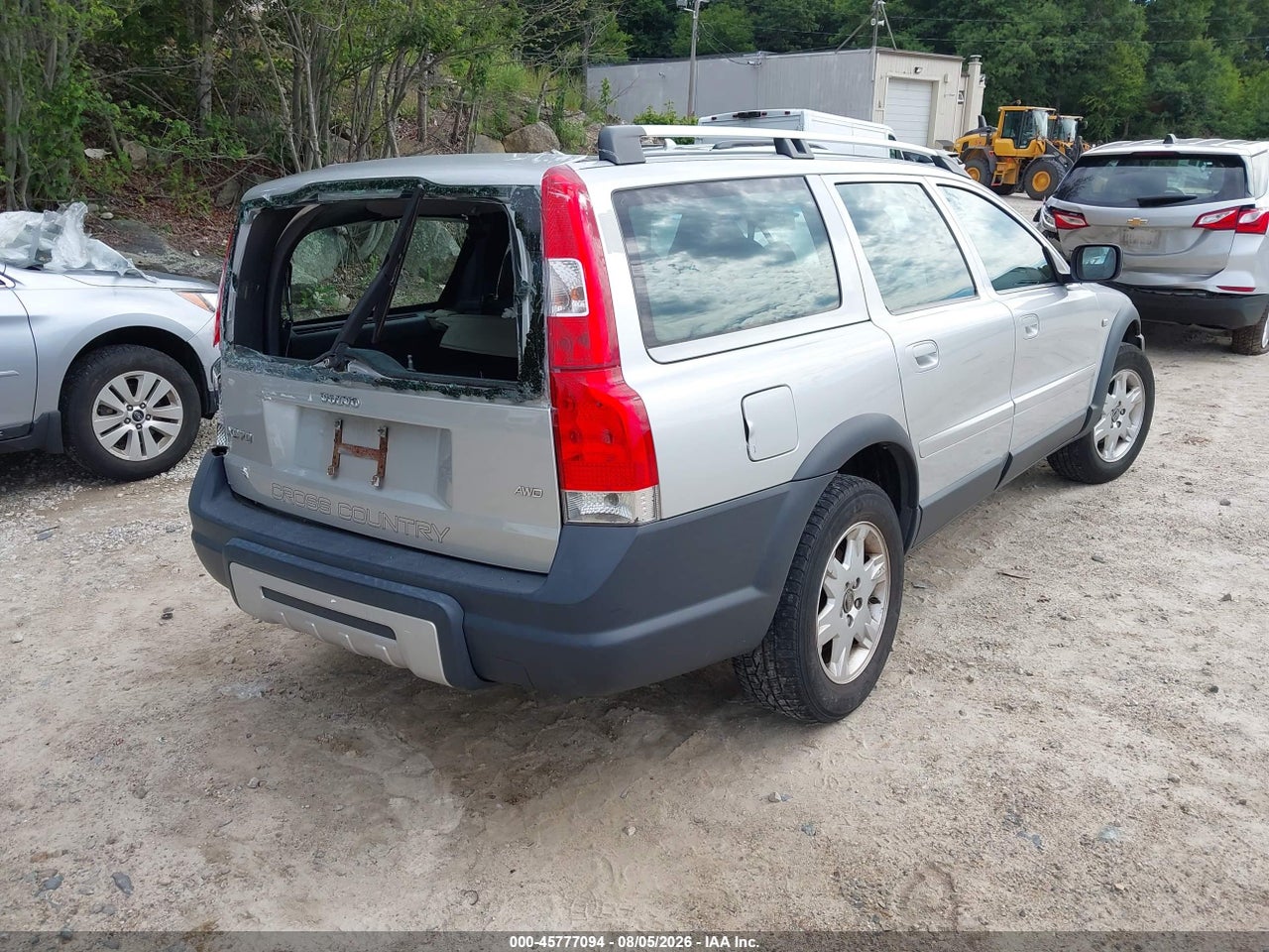 2005 VOLVO XC70 2.5T A AWD/2.5T A AWD SR · 4/11