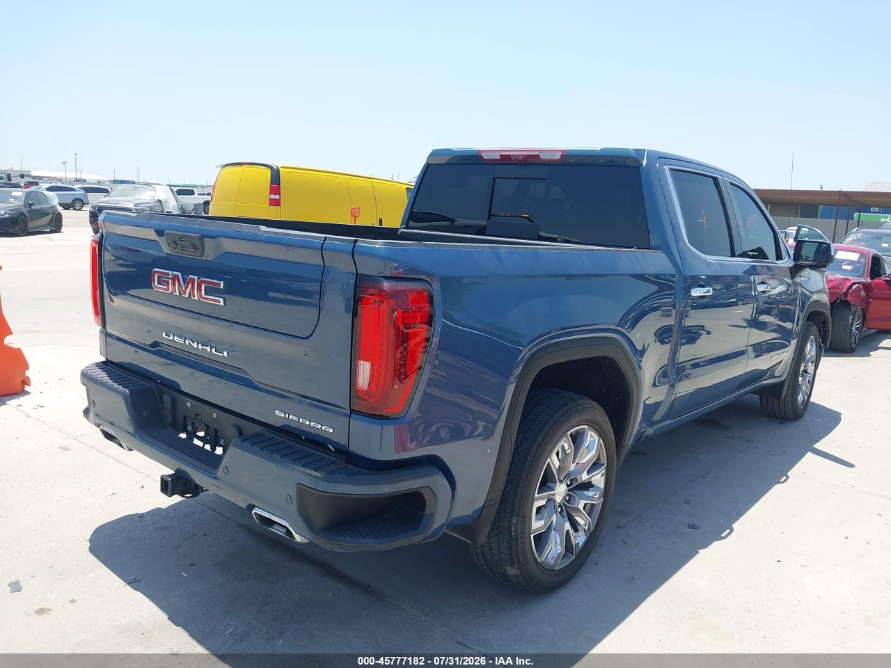 2025 GMC SIERRA 1500 2WD  SHORT BOX DENALI · 4/11