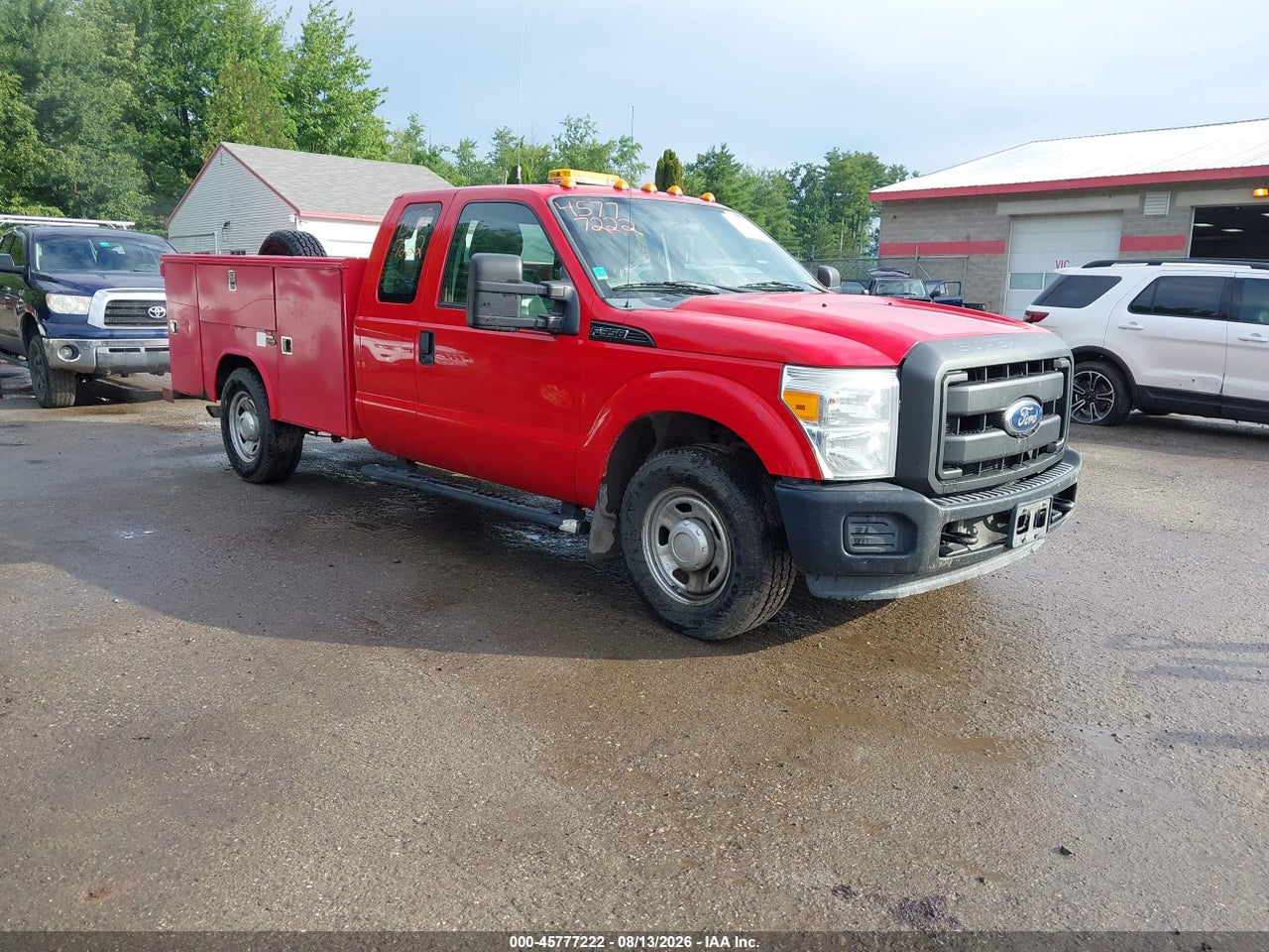 1FD8X3E61BE****** · 2011 FORD F-350 CHASSIS XL