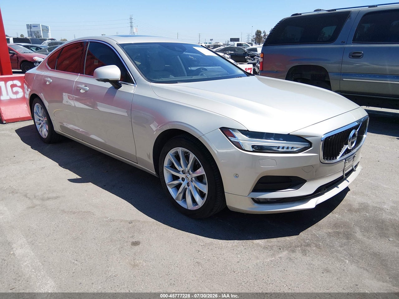 2017 VOLVO S90 T6 MOMENTUM