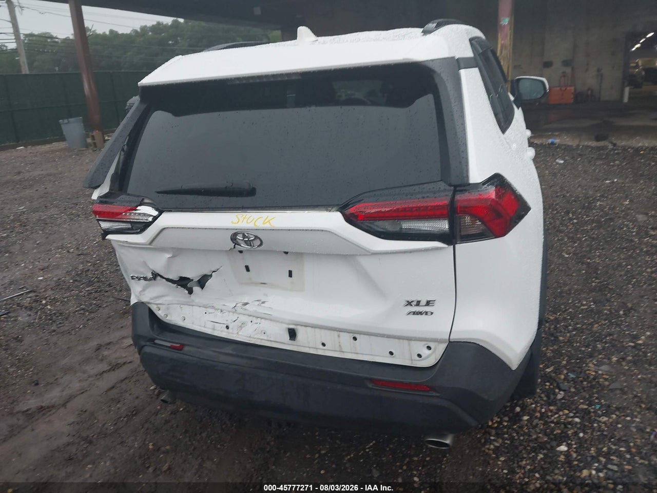 2024 TOYOTA RAV4 XLE · 6/11