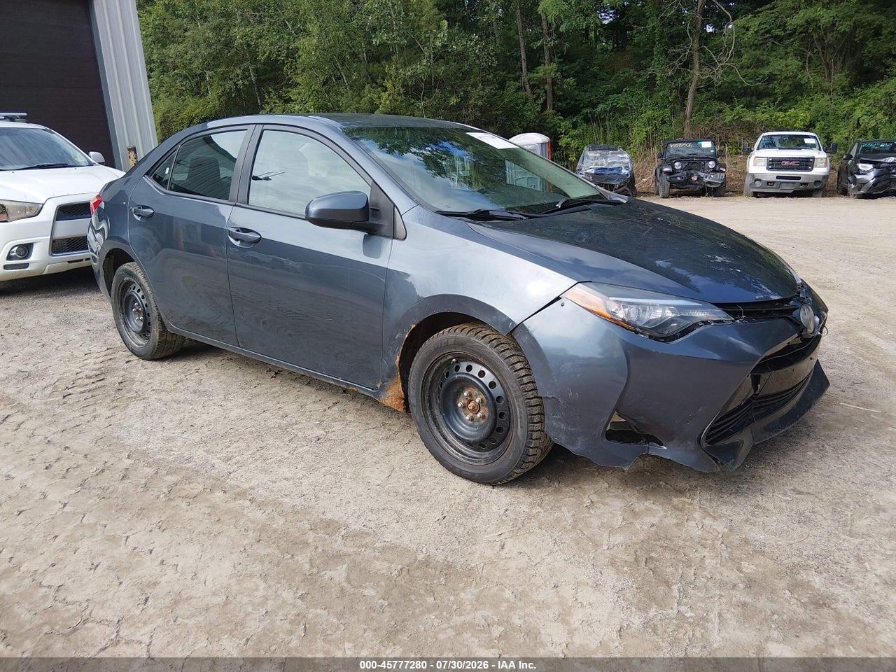 2T1BURHE8HC****** · 2017 TOYOTA COROLLA LE