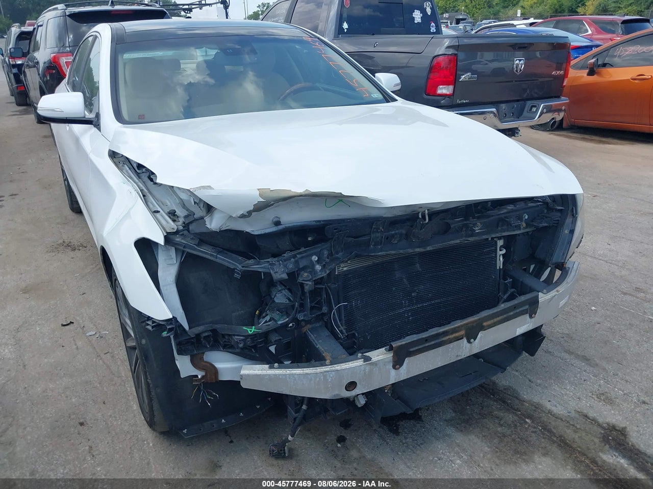 2016 HYUNDAI GENESIS 3.8 · 6/11