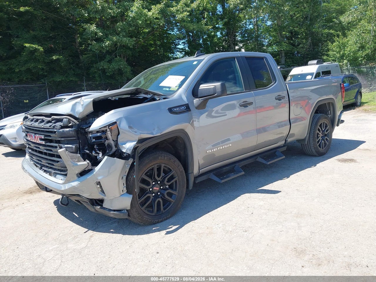 2023 GMC SIERRA 1500 4WD  STANDARD BOX PRO · 2/11
