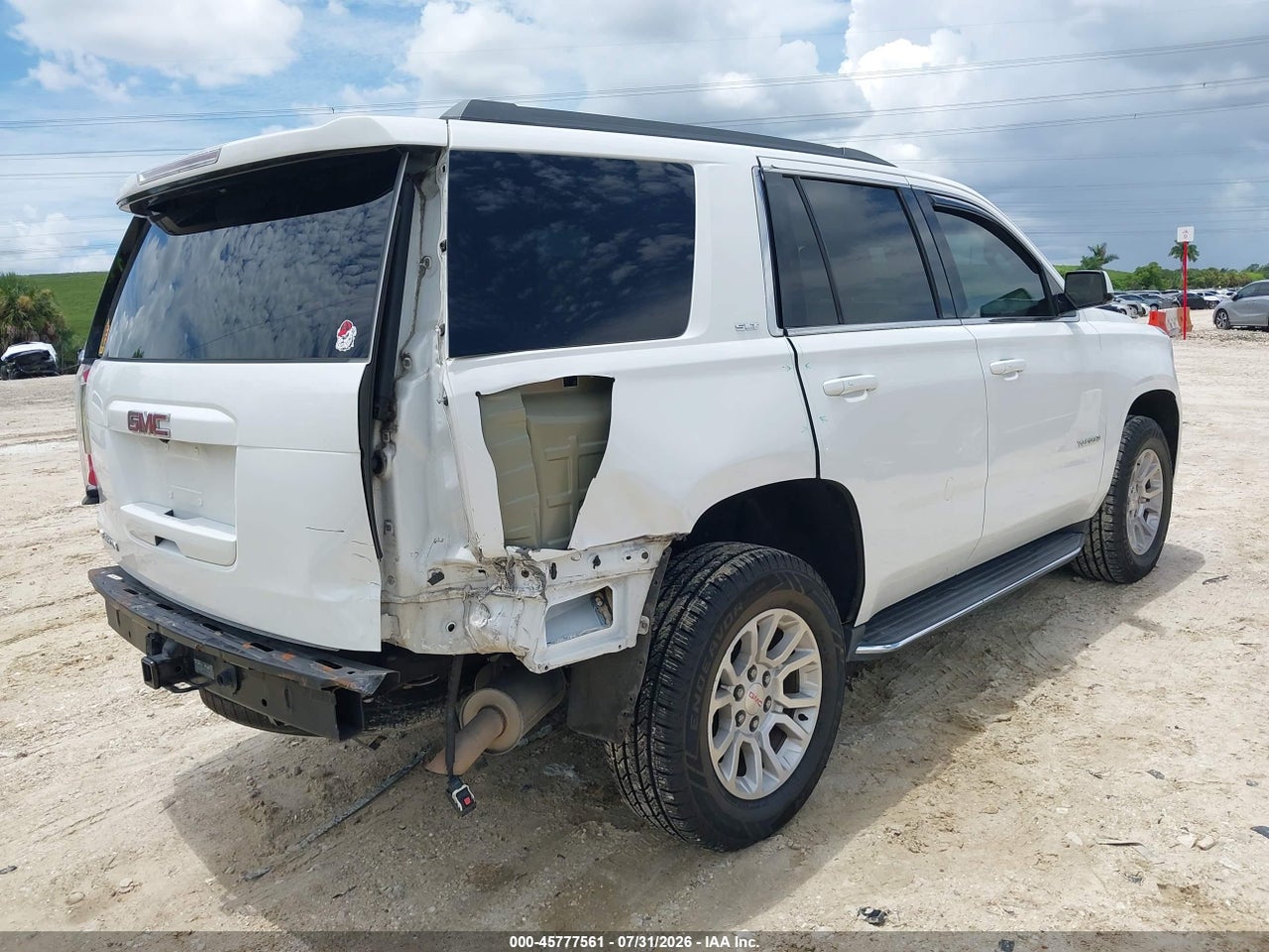 2019 GMC YUKON SLT · 4/11