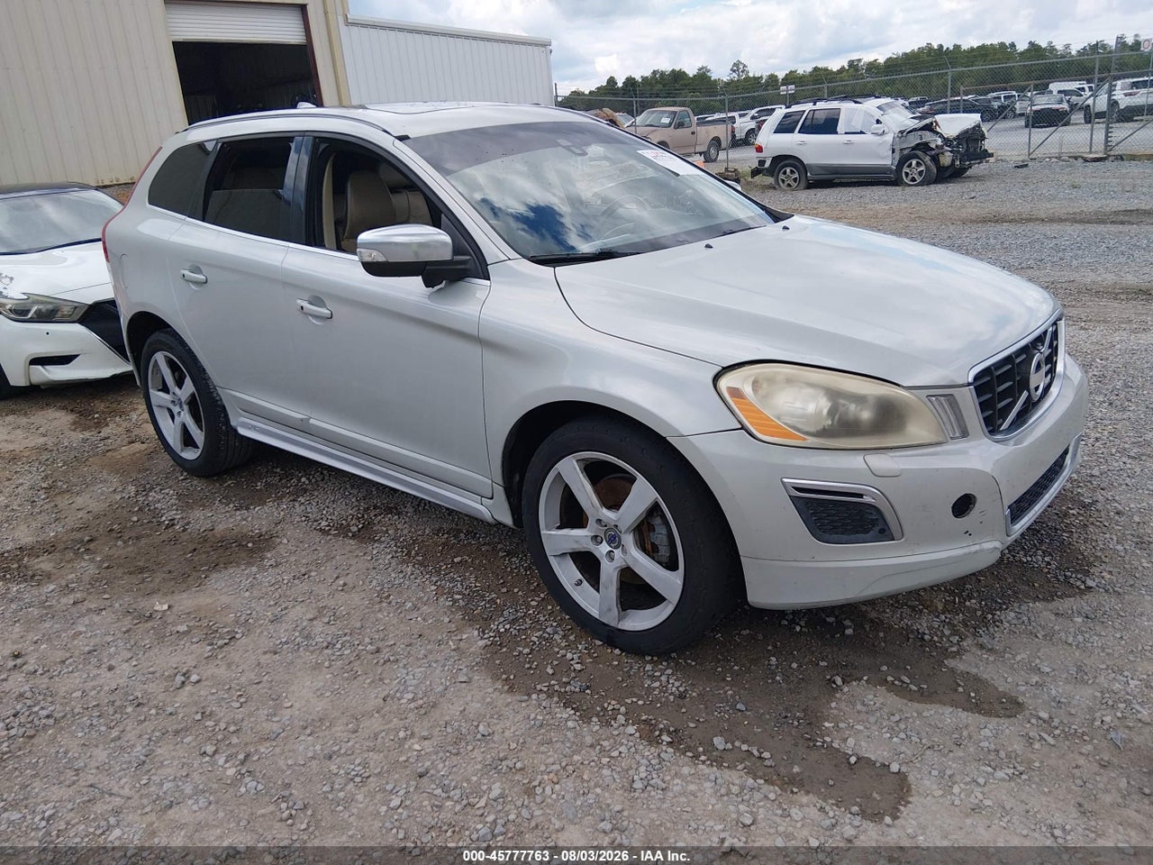 YV4952DL9B2****** · 2011 VOLVO XC60 3.2