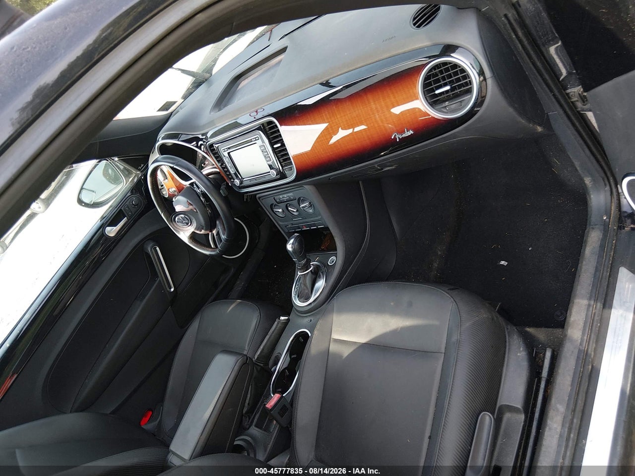 2013 VOLKSWAGEN BEETLE 2.5L FENDER EDITION · 5/10