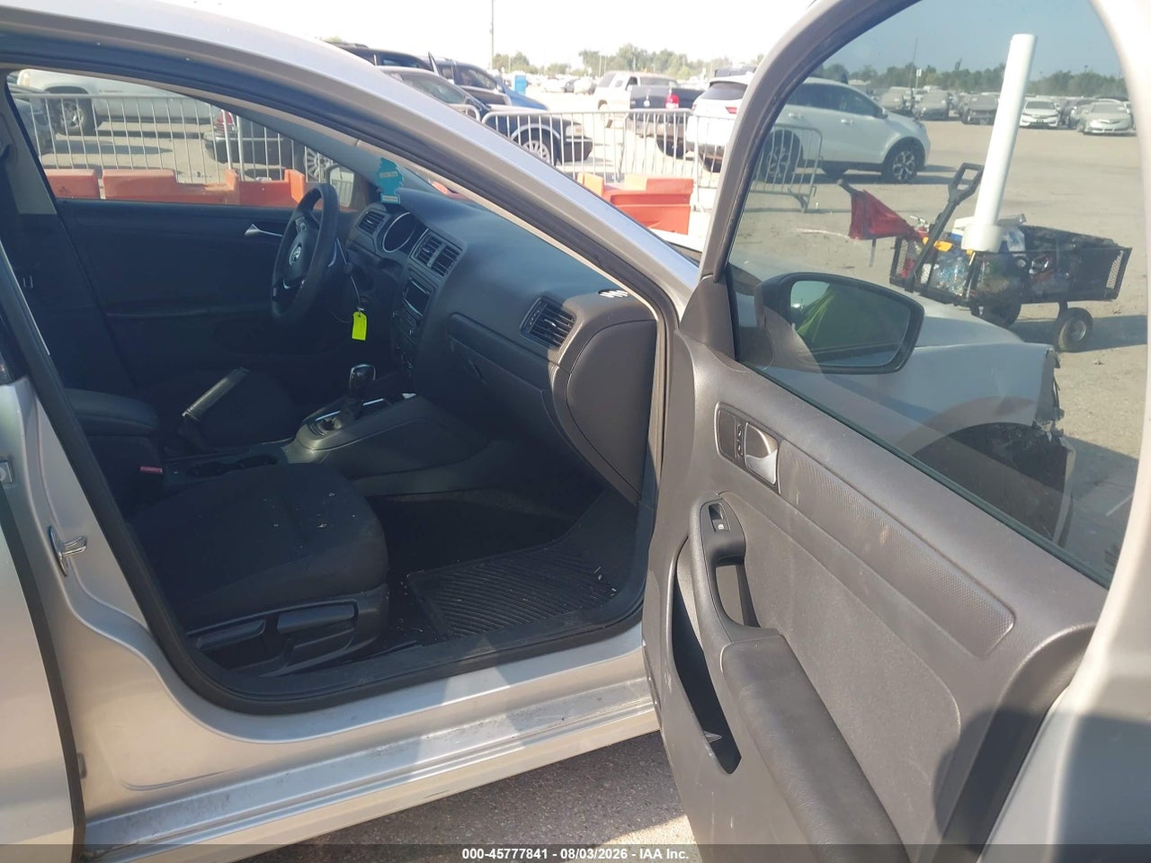 3VW2K7AJ9FM****** · 2015 VOLKSWAGEN JETTA 2.0L S · 5/11
