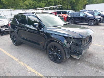 2022 VOLVO XC40 T5 R-DESIGN