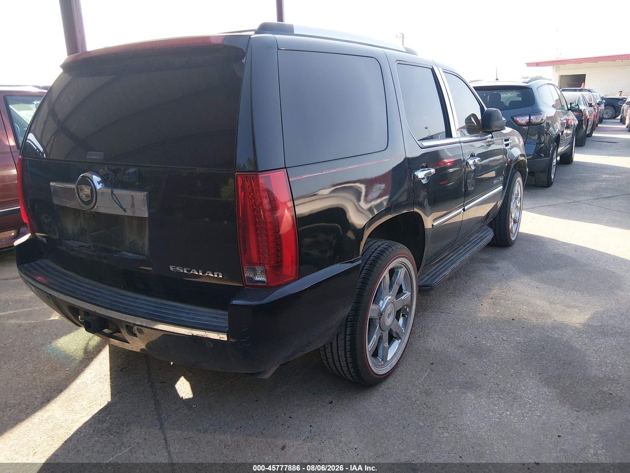 2008 CADILLAC ESCALADE · 4/10