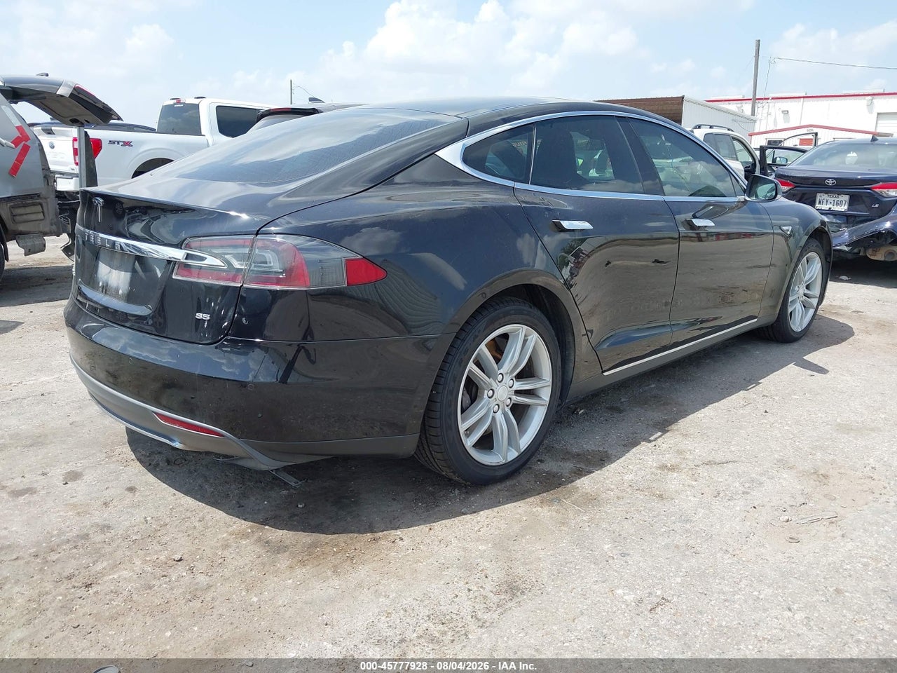 2015 TESLA MODEL S 60/70/85 · 4/11