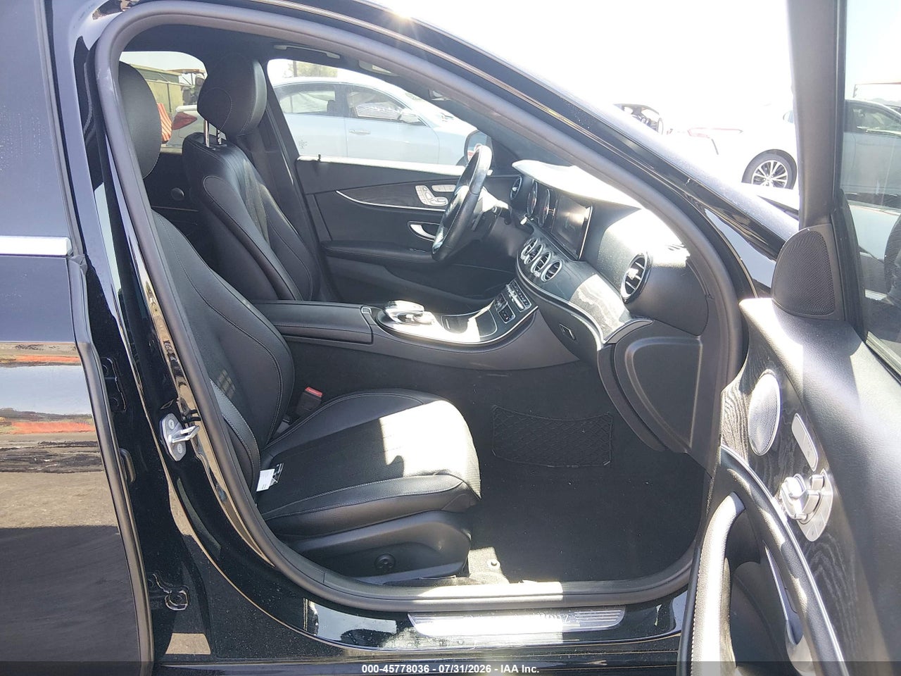 2018 MERCEDES-BENZ E 300   · 5/11