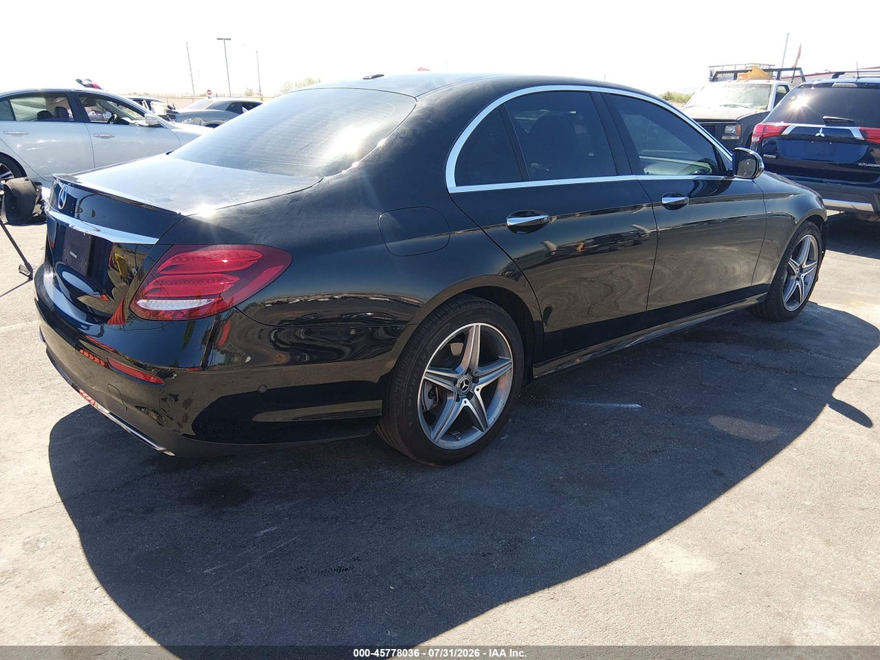 2018 MERCEDES-BENZ E 300   · 4/11