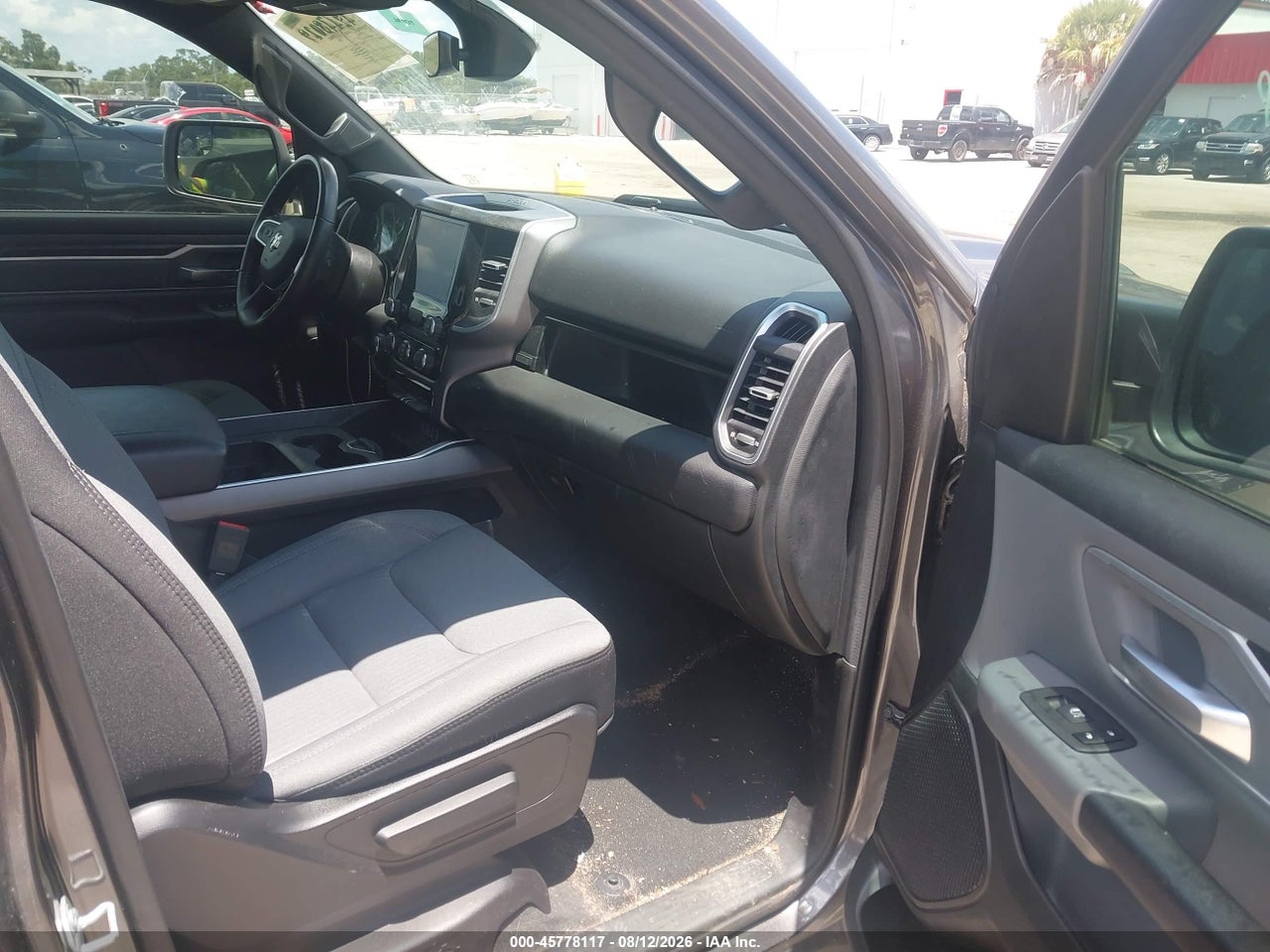 2021 RAM 1500 BIG HORN  4X2 6'4 BOX · 5/11