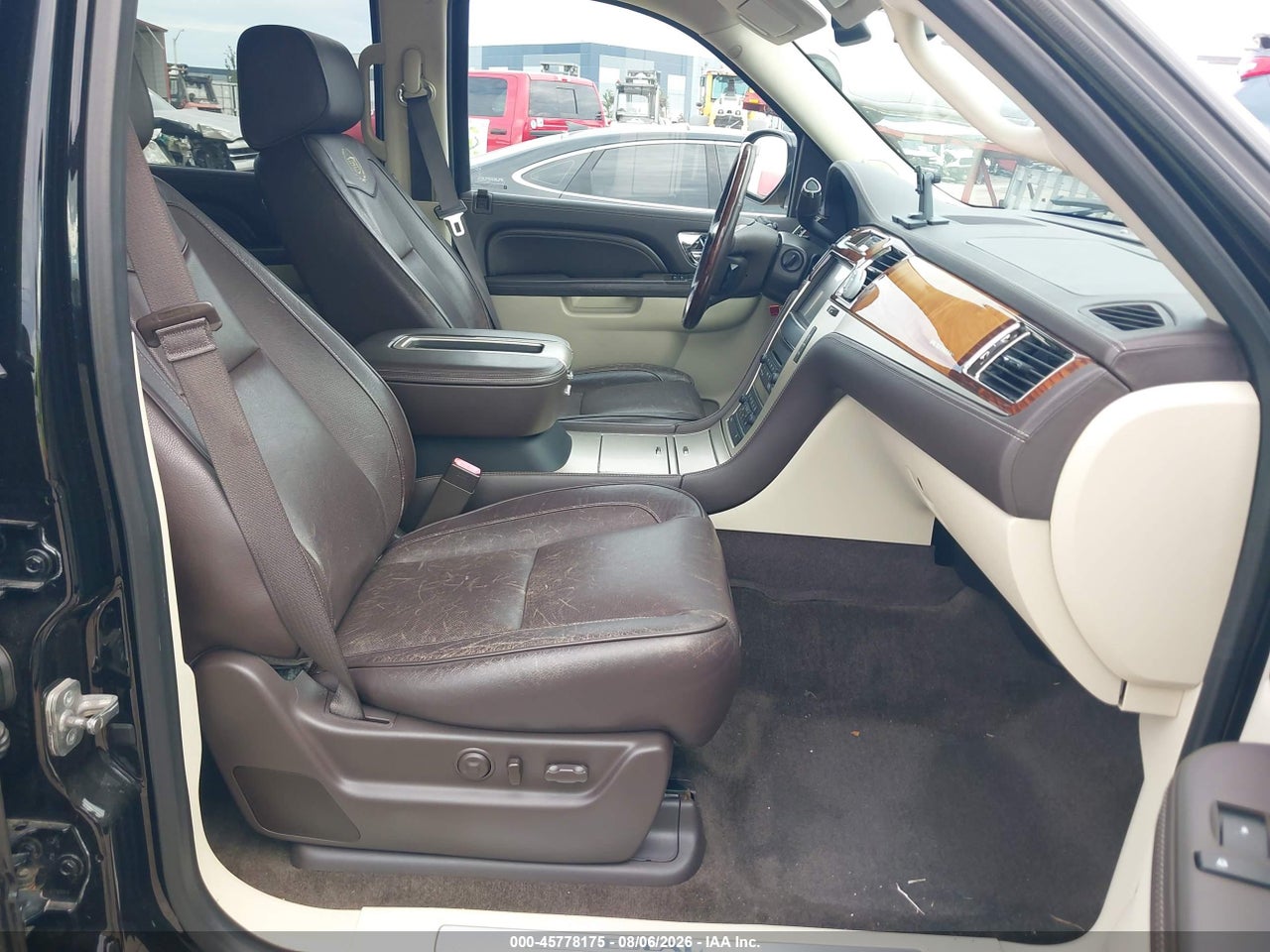 2013 CADILLAC ESCALADE PLATINUM EDITION · 5/11