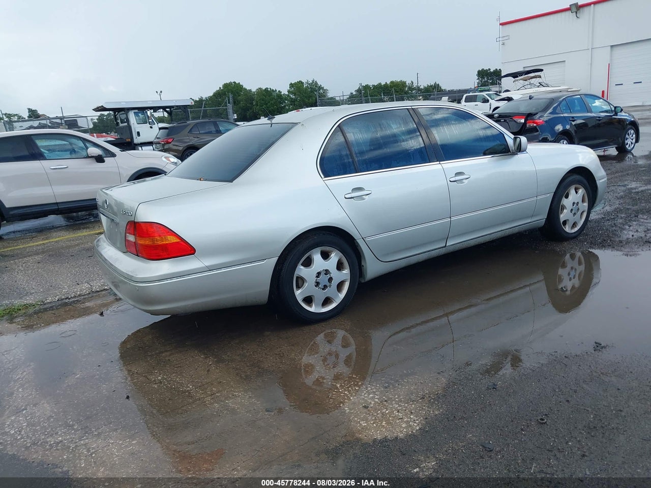 2005 LEXUS LS · 4/11