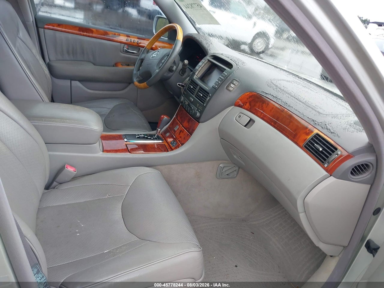 2005 LEXUS LS · 5/11