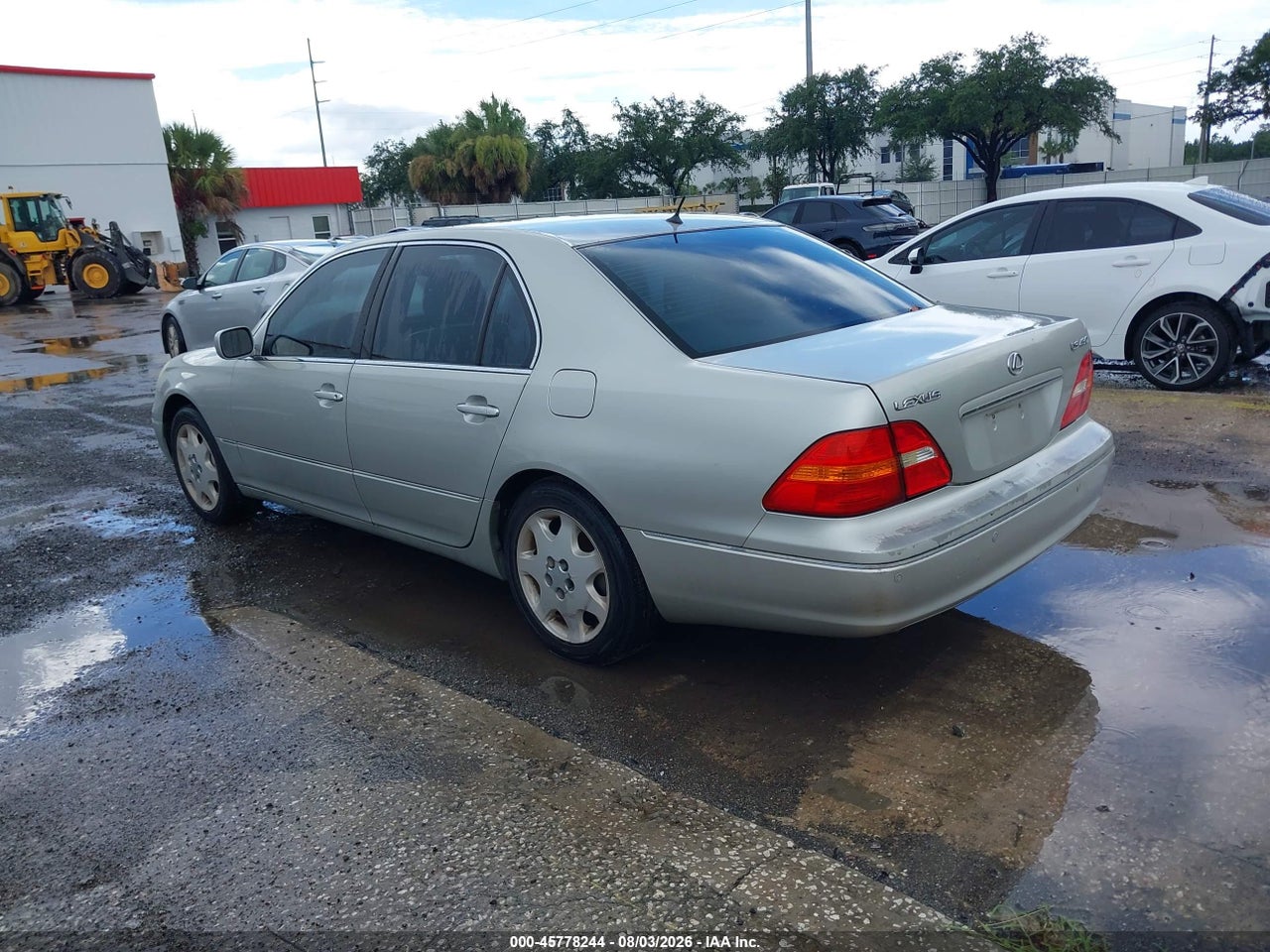 2005 LEXUS LS · 3/11