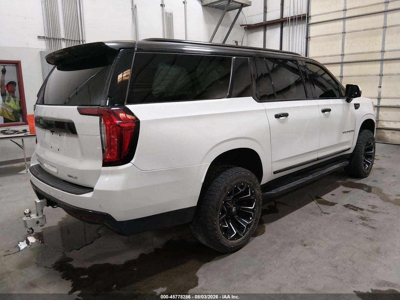 2021 GMC YUKON XL SLT · 4/11
