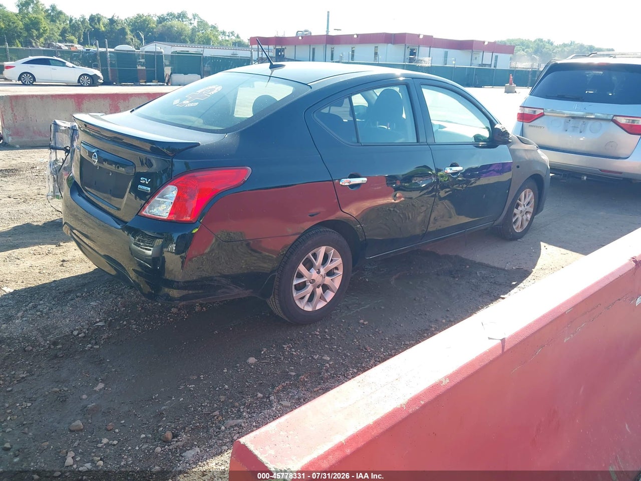2017 NISSAN VERSA 1.6 SV · 4/11