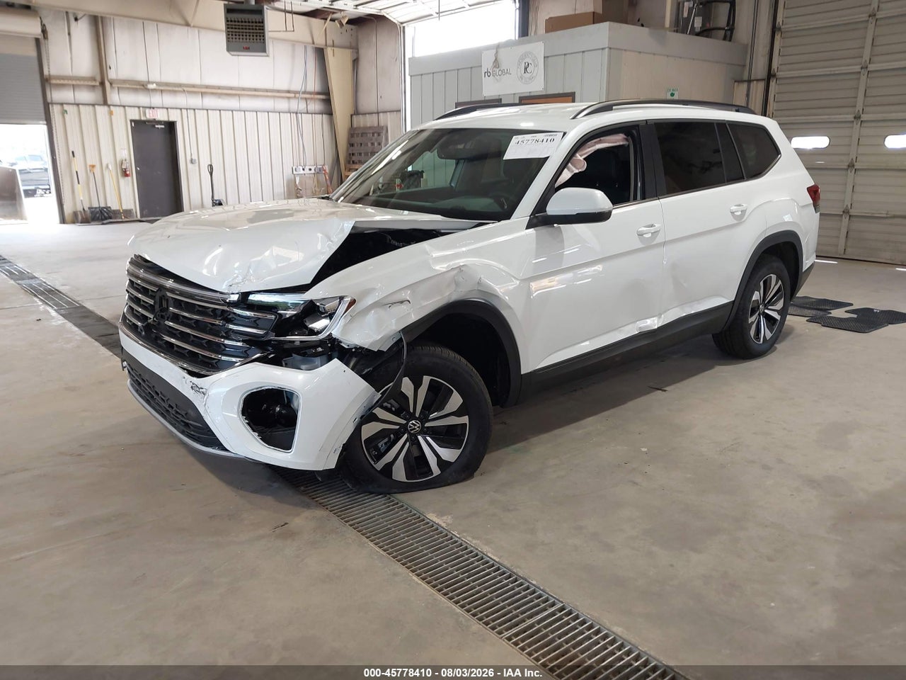 2026 VOLKSWAGEN ATLAS SE · 2/11