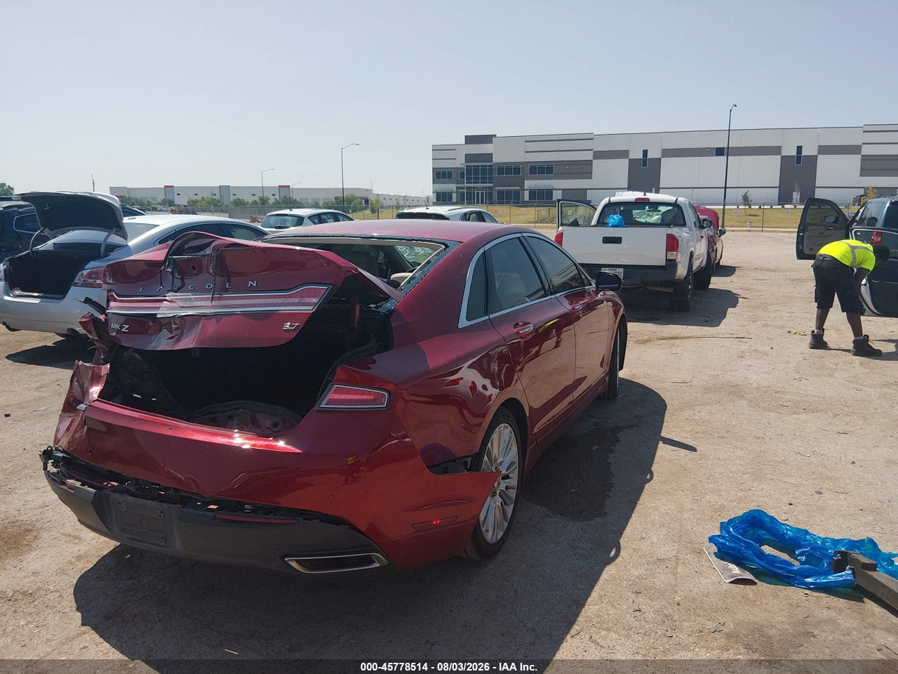 2016 LINCOLN MKZ · 4/10