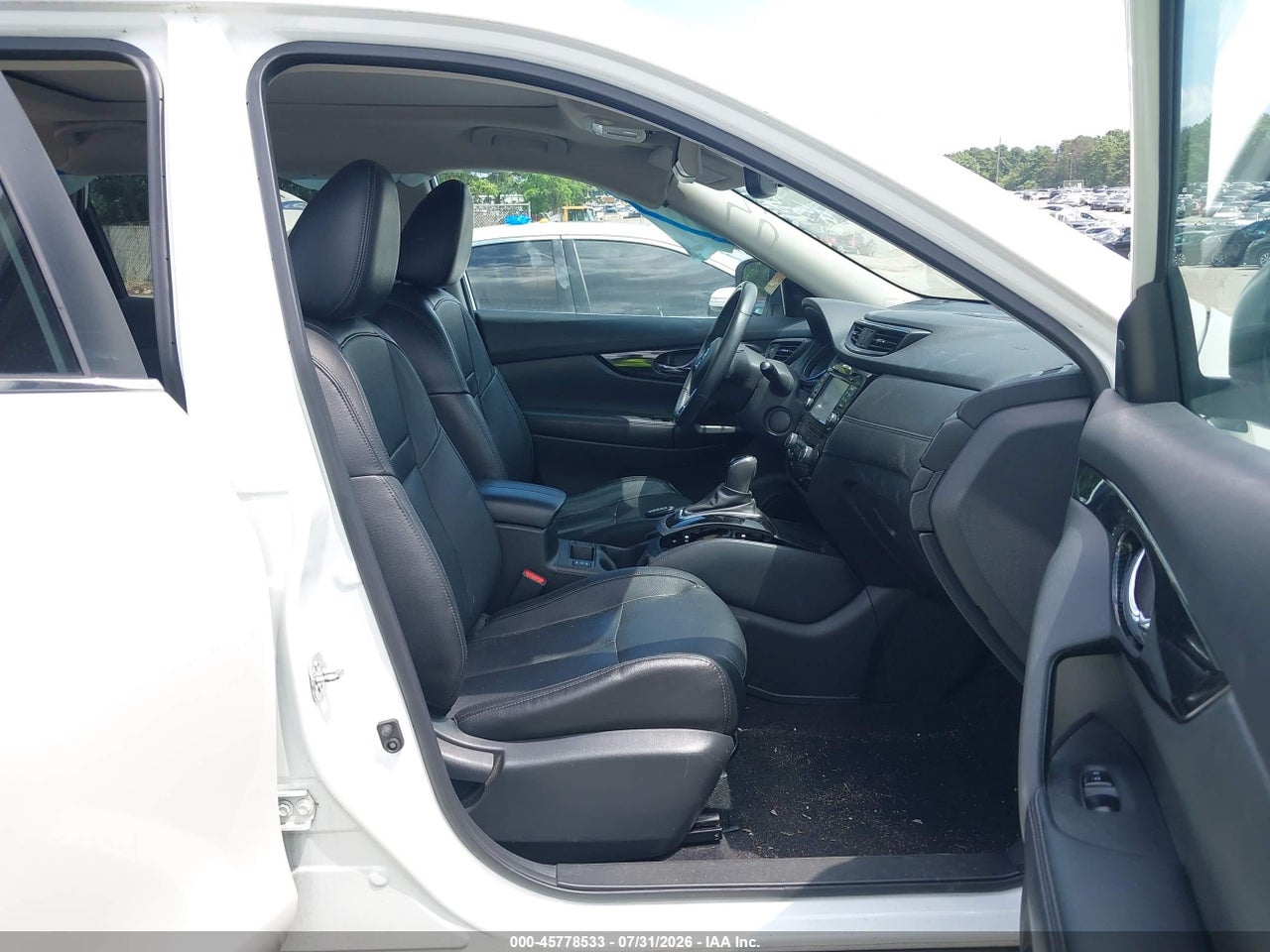 5N1AT2MV6HC****** · 2017 NISSAN ROGUE SL · 5/11