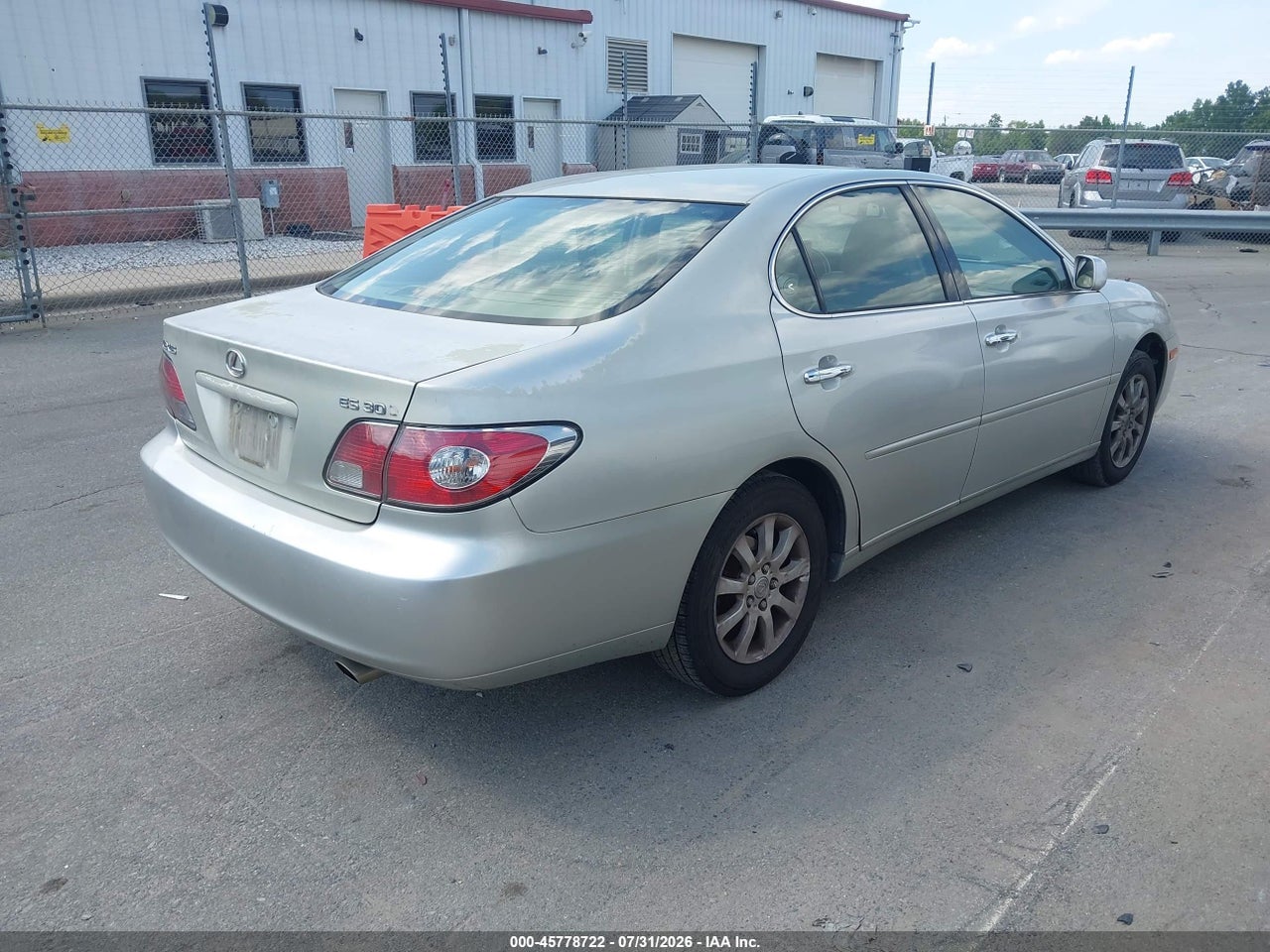 2003 LEXUS ES 300   · 4/11