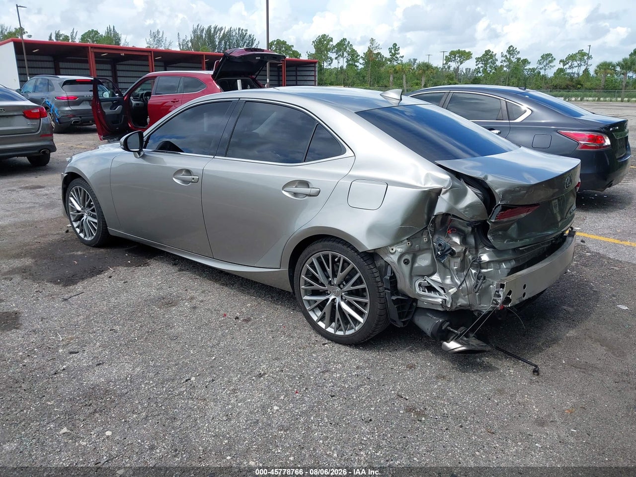 2017 LEXUS IS 200T · 3/11