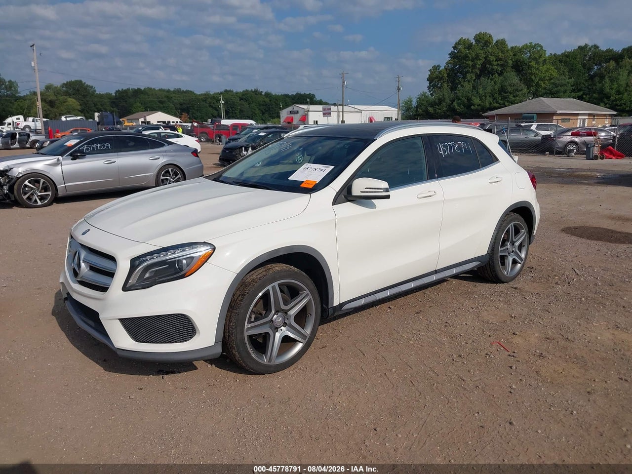 2015 MERCEDES-BENZ GLA 250 4MATIC · 2/11