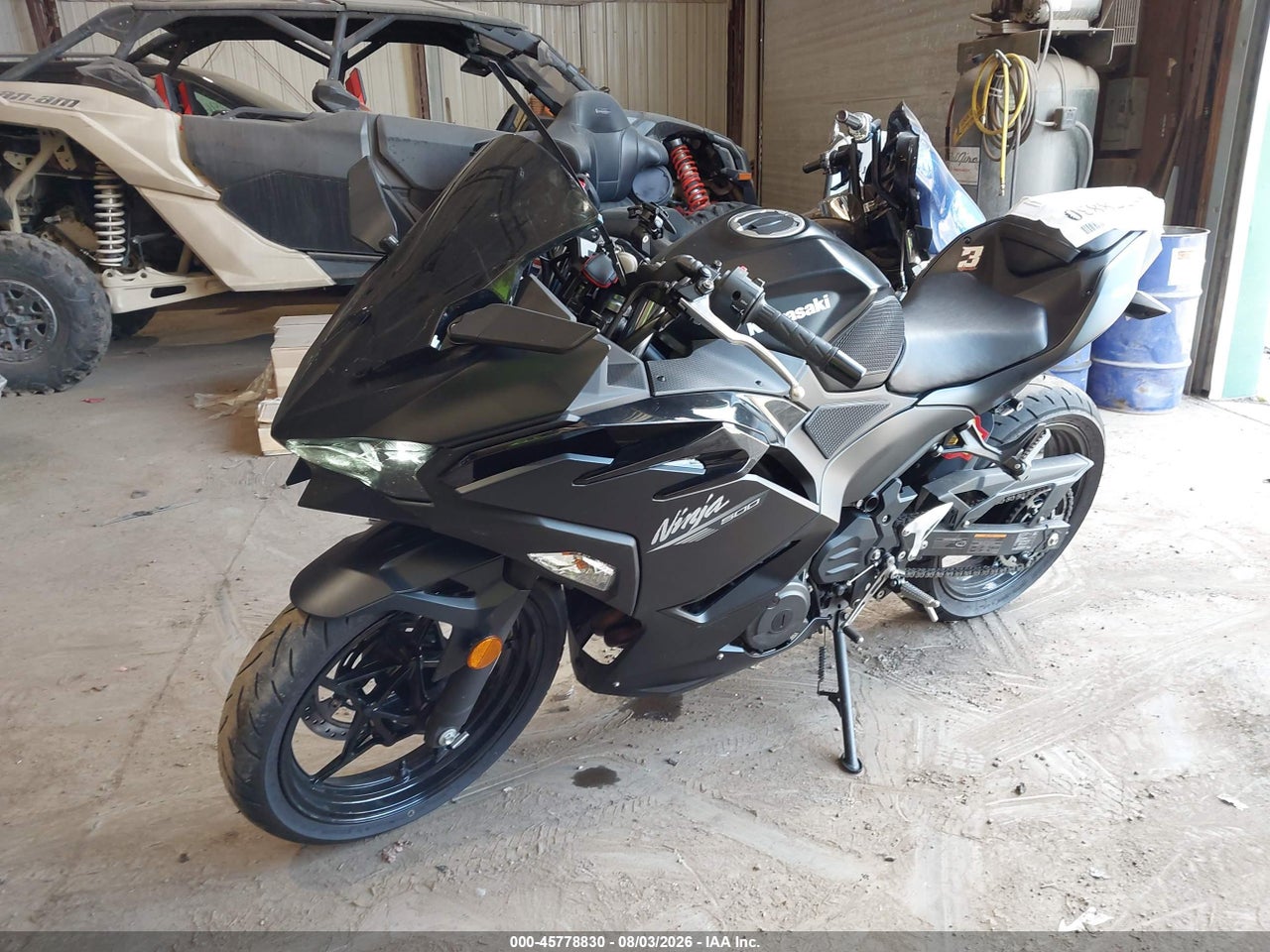 2026 KAWASAKI EX500 H · 2/11