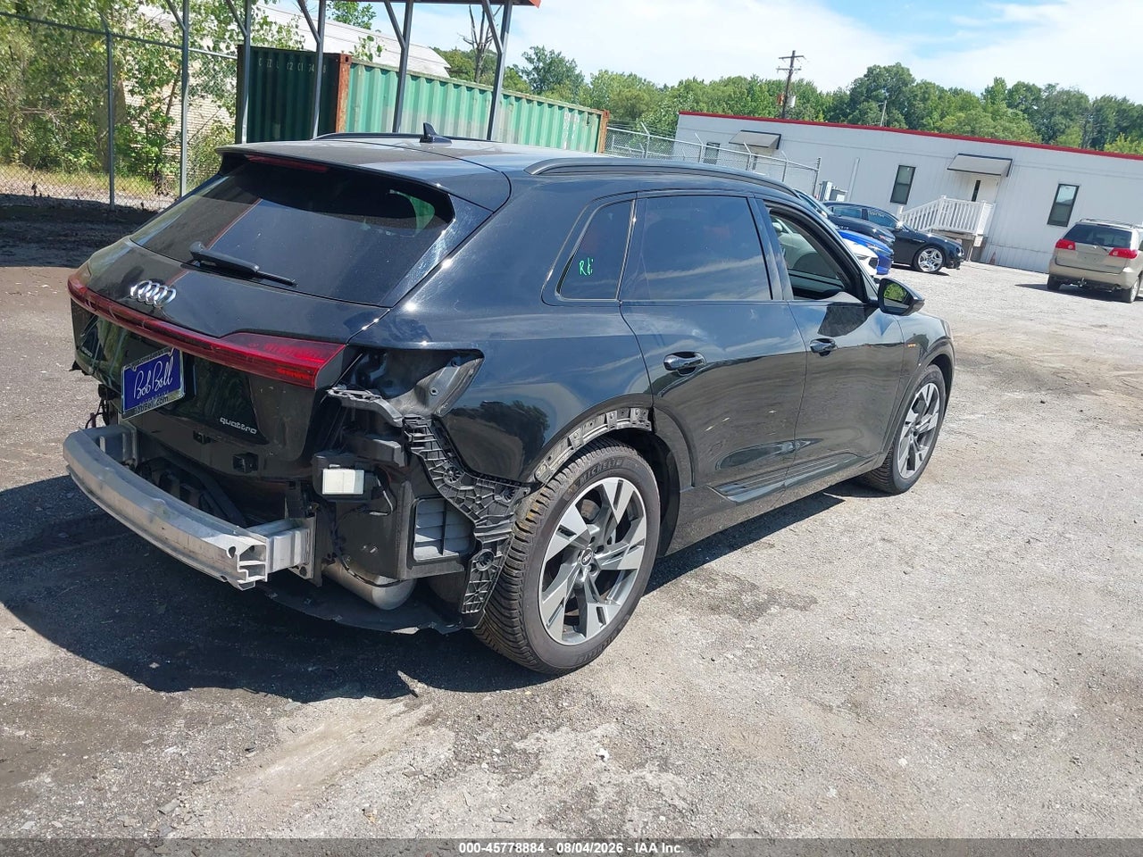 2021 AUDI E-TRON PREMIUM QUATTRO · 4/6