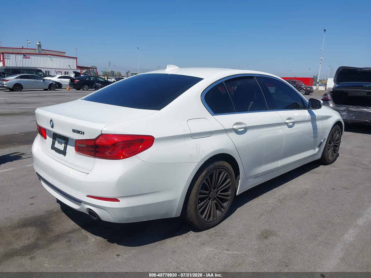 2019 BMW 530I · 4/10