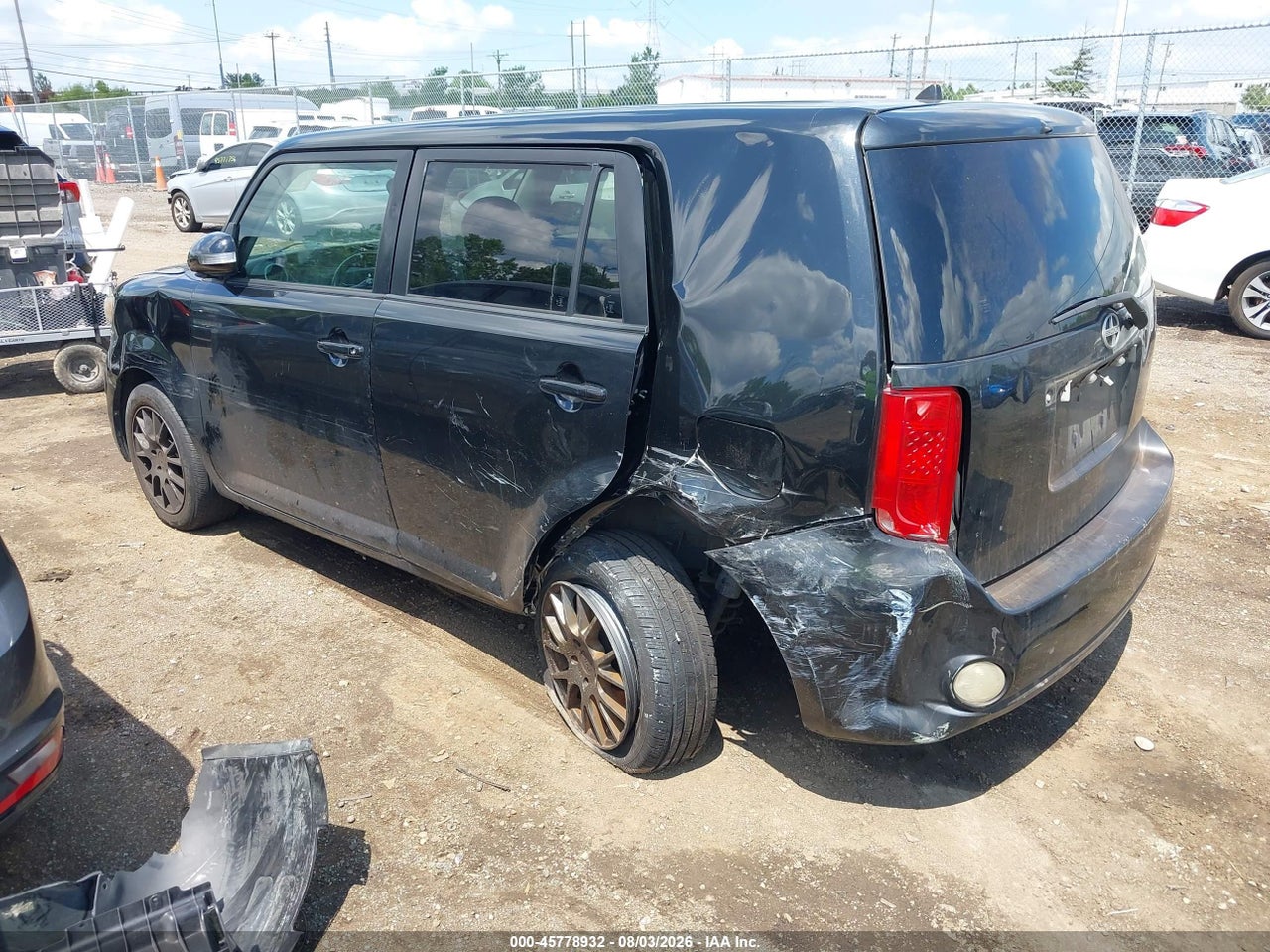 2010 SCION XB   · 3/10
