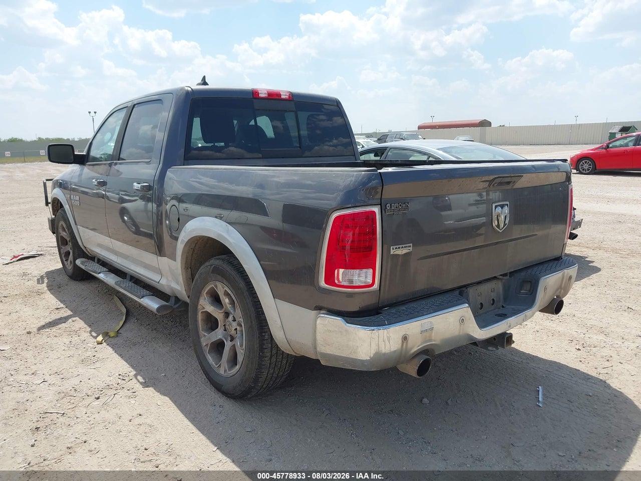 2016 RAM 1500 LARAMIE · 3/11