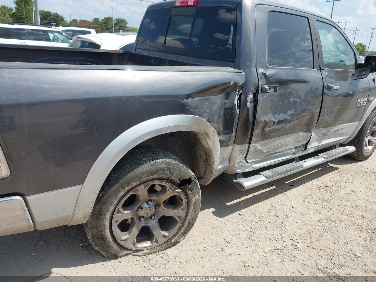 2016 RAM 1500 LARAMIE · 6/11