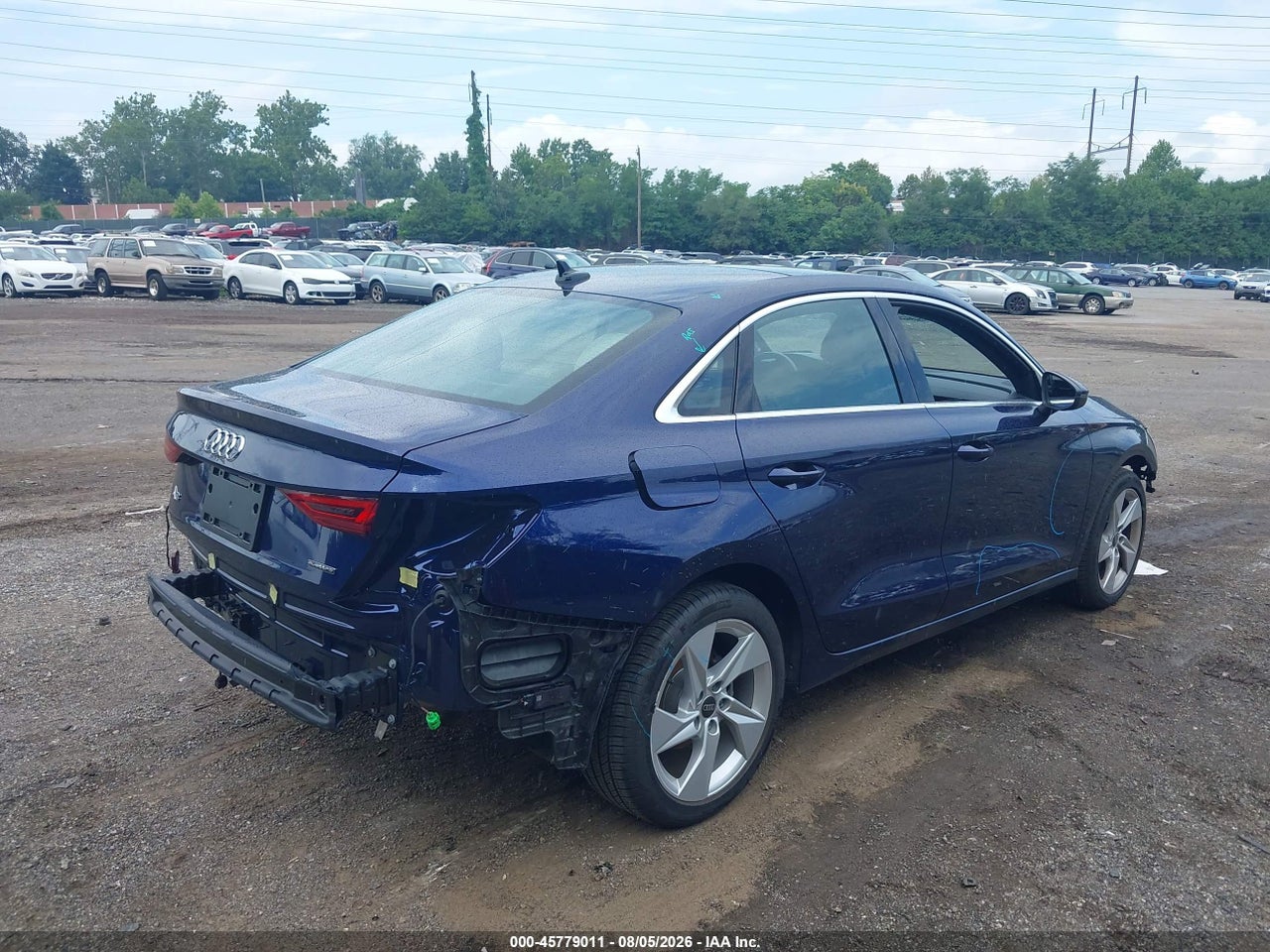 2024 AUDI A3 PREMIUM PLUS 40 TFSI QUATTRO S TRONIC · 4/10