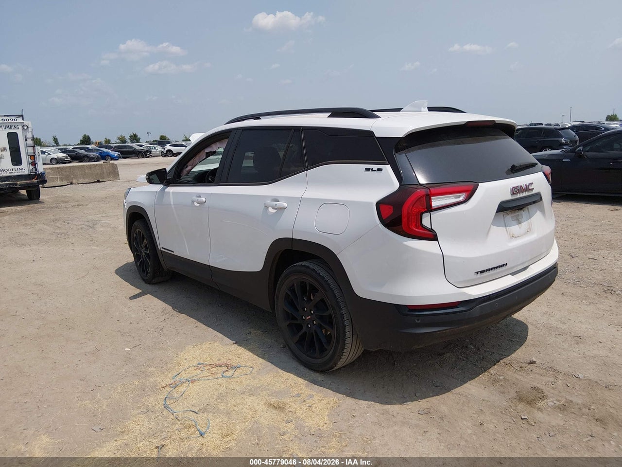 2023 GMC TERRAIN FWD SLE · 3/11