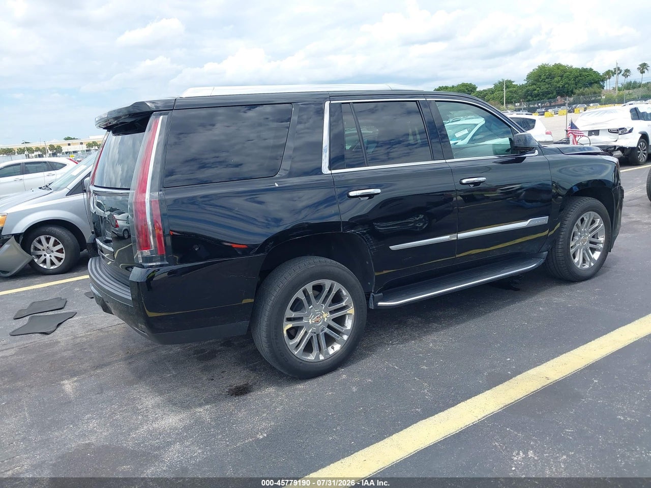 2015 CADILLAC ESCALADE STANDARD · 4/11