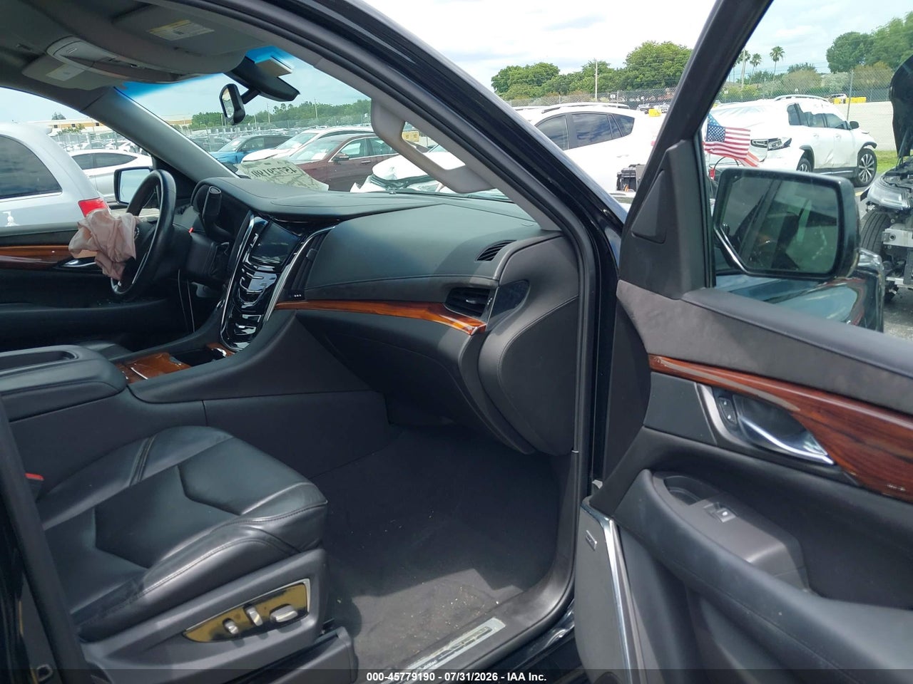 2015 CADILLAC ESCALADE STANDARD · 5/11