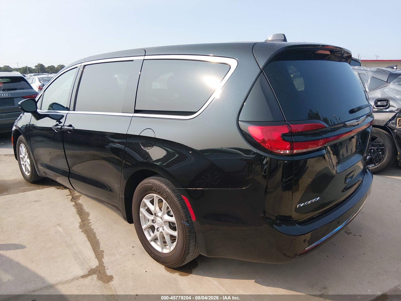 2026 CHRYSLER PACIFICA SELECT · 3/11