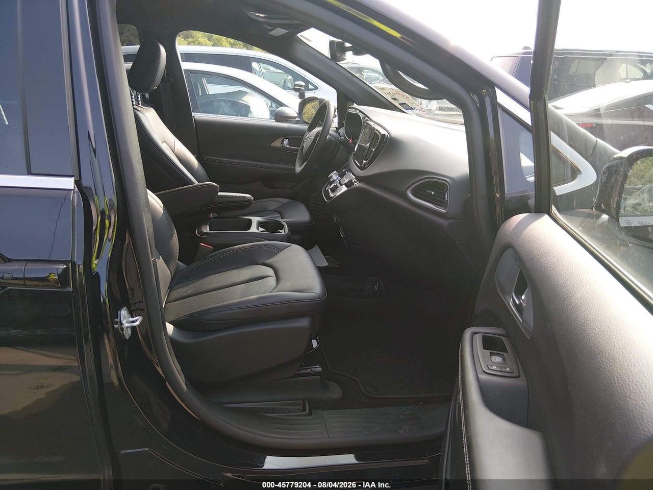 2026 CHRYSLER PACIFICA SELECT · 5/11