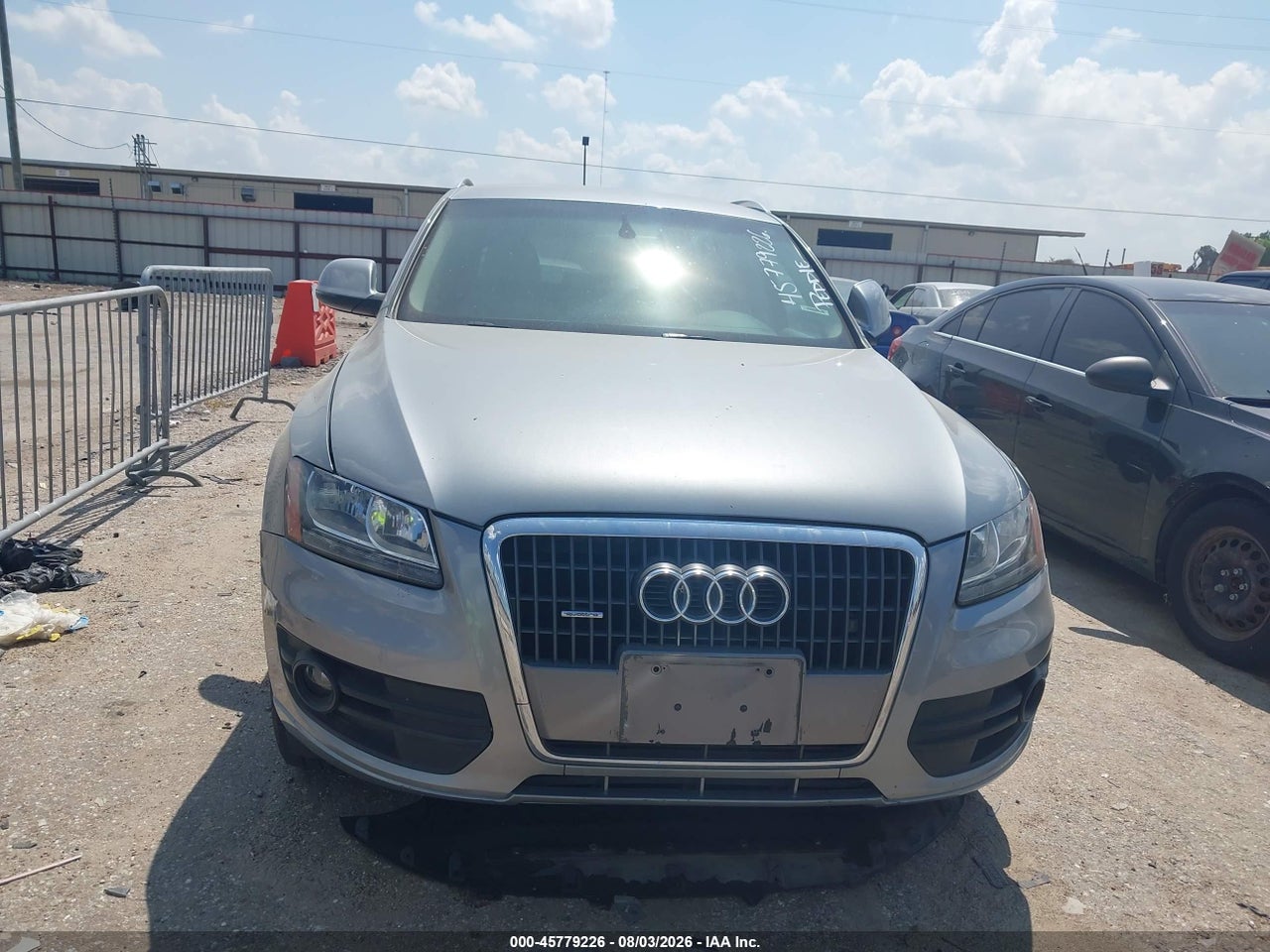 2011 AUDI Q5 2.0T PREMIUM · 6/11