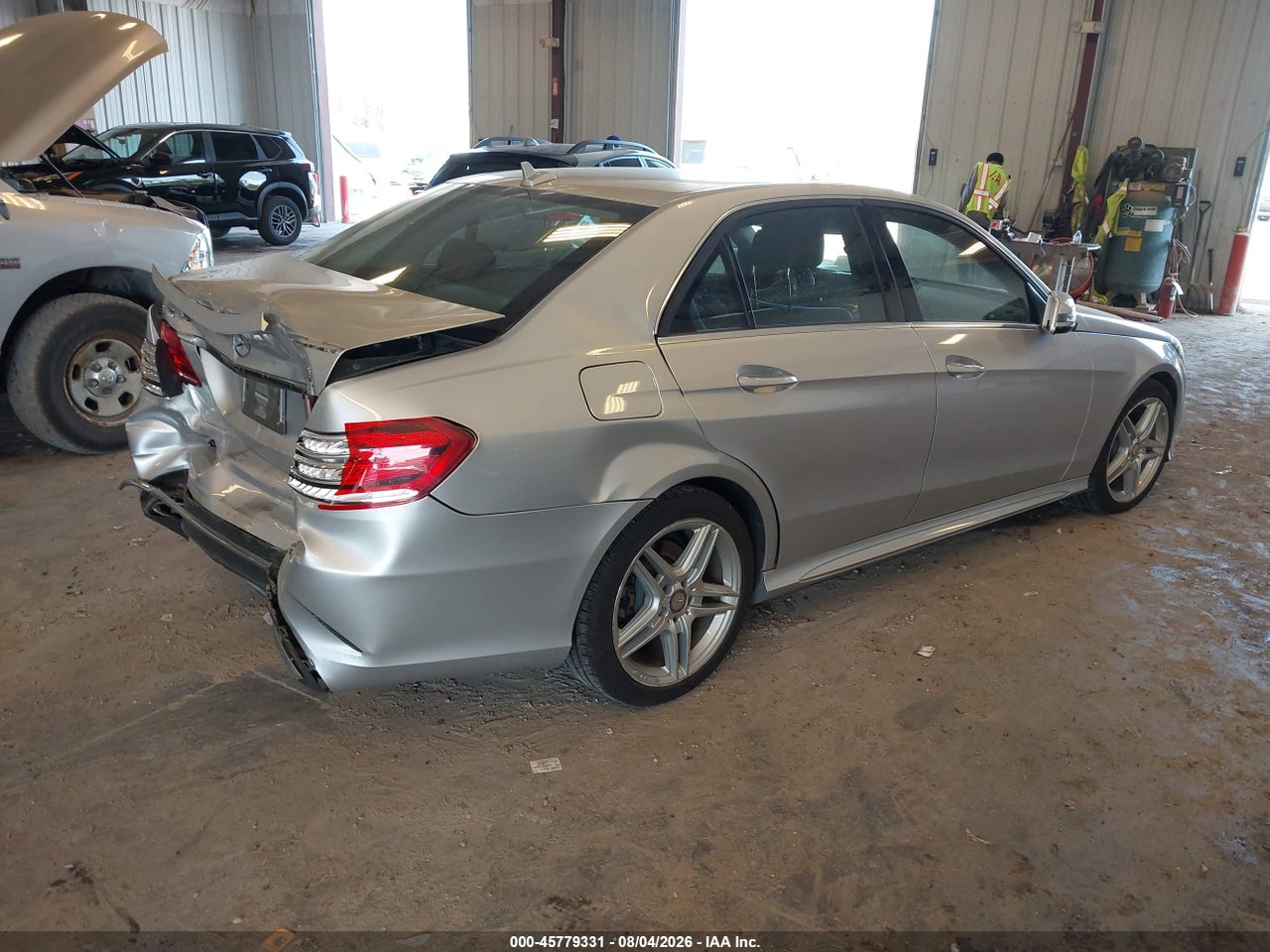 2014 MERCEDES-BENZ E 350 4MATIC · 4/11