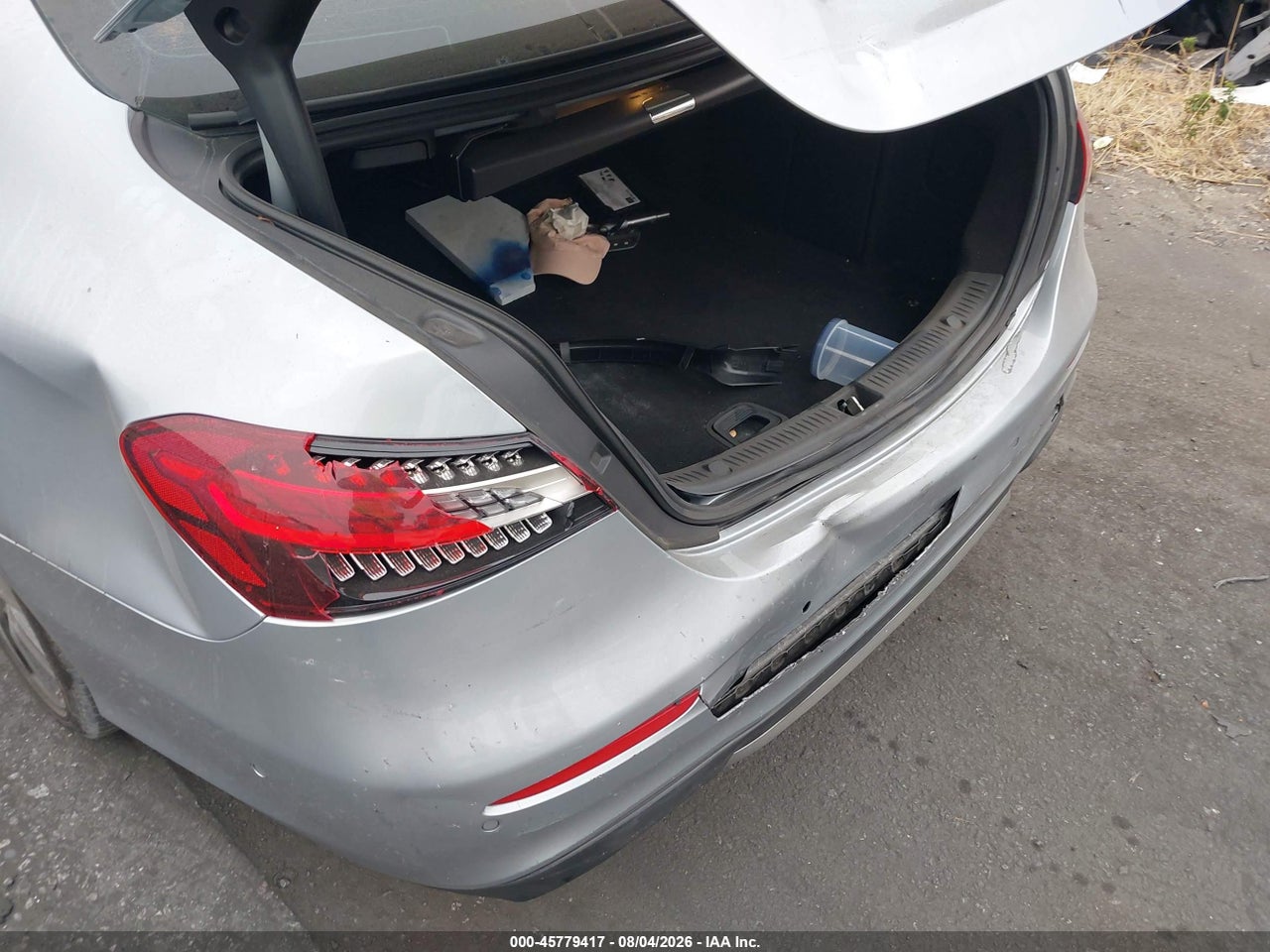 2022 MERCEDES-BENZ E 350 · 6/11