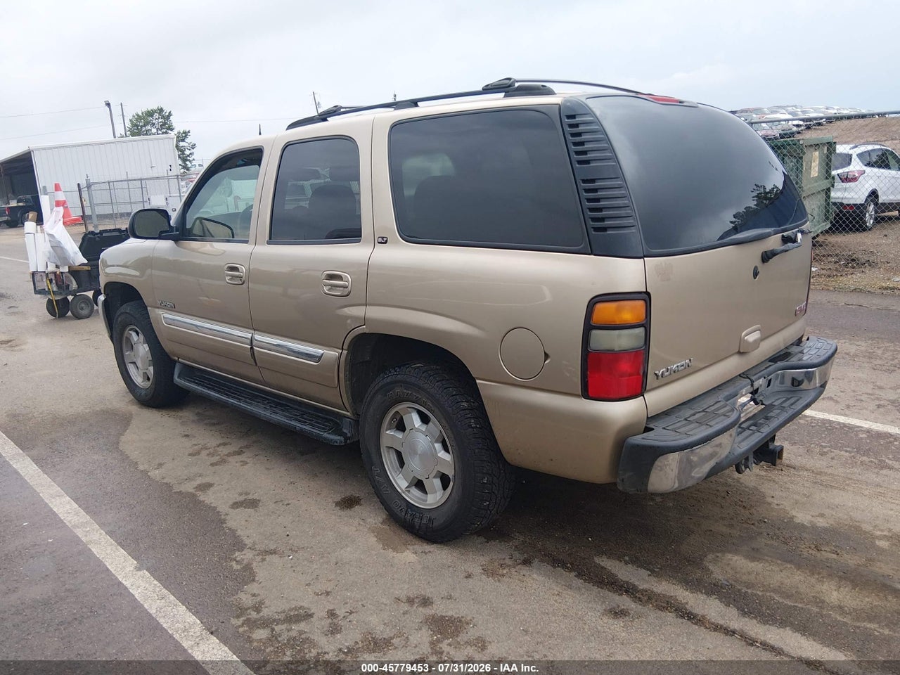 2005 GMC YUKON SLT · 3/11