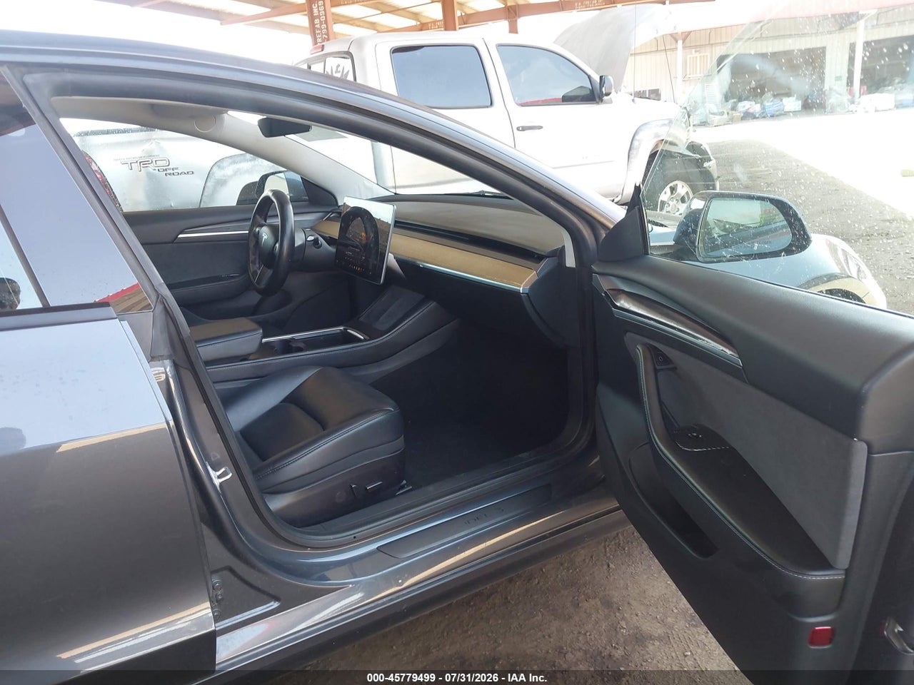 2022 TESLA MODEL 3 REAR-WHEEL DRIVE · 5/9