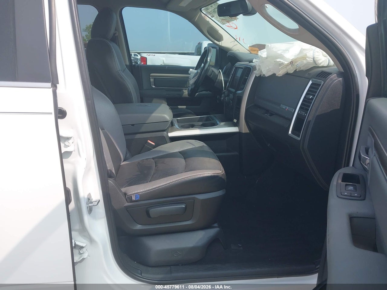 2018 RAM 1500 SLT · 5/11