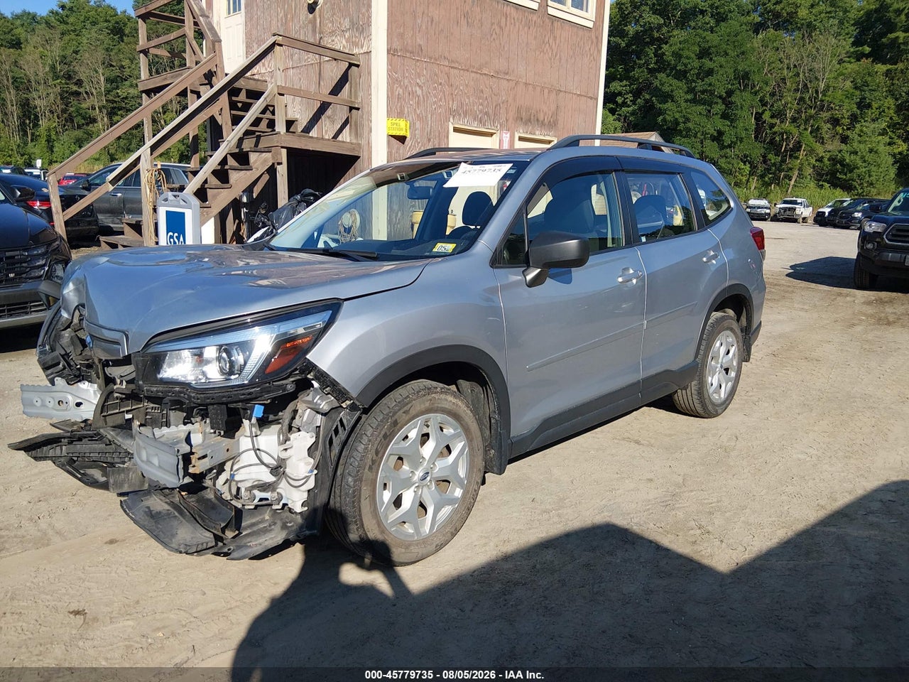 2020 SUBARU FORESTER · 2/11